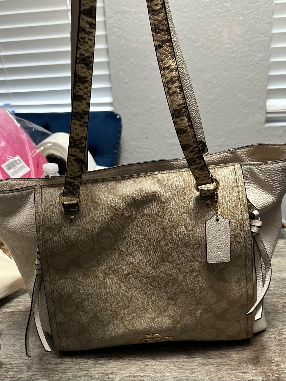 Coach Marian Tote Beige & White Sig Canvas with Snake-Print Handles/w wallet inc - Picture 2 of 16